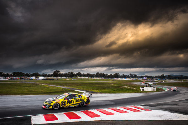 2017 Supercars Championship Round 5.
Winton SuperSprint, Winton Raceway, Victoria, Australia.
Friday May 19th to Sunday May 21st 2017.
Lee Holdsworth drives the #18 Preston Hire Racing Holden Commodore VF.
World Copyright: Daniel Kalisz/LAT Images
Ref: Digital Image 190517_VASCR5_DKIMG_3536.JPG 2017 Supercars Championship Round 5.
Winton SuperSprint, Winton Raceway, Victoria, Australia.
Friday May 19th to Sunday May 21st 2017.
Lee Holdsworth drives the #18 Preston Hire Racing Holden Commodore VF.
World Copyright: Daniel Kalisz/LAT Images
Ref: Digital Image 190517_VASCR5_DKIMG_3536.JPG