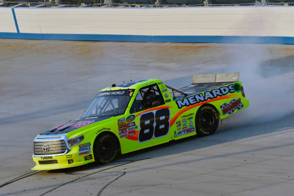 12-13 May, 2016, Dover, Delaware USA
Matt Crafton celebrates his win with a burnout
? 2016, Nigel Kinrade
LAT Photo USA 12-13 May, 2016, Dover, Delaware USA
Matt Crafton celebrates his win with a burnout
? 2016, Nigel Kinrade
LAT Photo USA