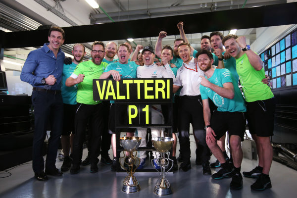 Sochi Autodrom, Sochi, Russia.
Sunday 30 April 2017.
Valtteri Bottas, Mercedes AMG, celebrates victory with colleagues, including Toto Wolff, Executive Director (Business), Mercedes AMG.
World Copyright: LAT Images
ref: Digital Image DJ5R9693 Sochi Autodrom, Sochi, Russia.
Sunday 30 April 2017.
Valtteri Bottas, Mercedes AMG, celebrates victory with colleagues, including Toto Wolff, Executive Director (Business), Mercedes AMG.
World Copyright: LAT Images
ref: Digital Image DJ5R9693
