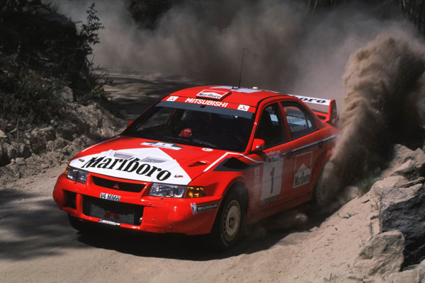 FIA World Rally Championship
Portuguese Rally, Porto, Portugal
16-19th March 2000.
Tommi Makinen-Mitsubishi-Action.
World - LAT Photographic
Tel: +44 (0) 181 251 3000
Fax: +44 (0) 181 251 3001
e-mail: latdig@dial.pipex
com



