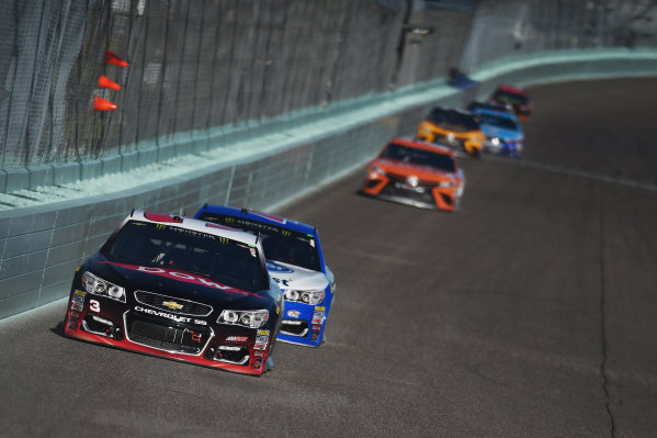 Monster Energy NASCAR Cup Series
Homestead-Miami Speedway, Homestead, Florida USA
Sunday 19 November 2017
Austin Dillon, Richard Childress Racing, Dow WeatherTech Chevrolet SS
World Copyright: Rainier Ehrhardt / LAT Images
ref: Digital Image DSC_1635 Monster Energy NASCAR Cup Series
Homestead-Miami Speedway, Homestead, Florida USA
Sunday 19 November 2017
Austin Dillon, Richard Childress Racing, Dow WeatherTech Chevrolet SS
World Copyright: Rainier Ehrhardt / LAT Images
ref: Digital Image DSC_1635