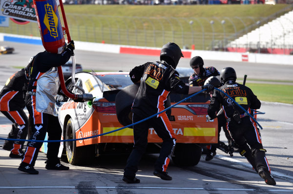 2017 NASCAR XFINITY Series - Rinnai 250
Atlanta Motor Speedway, Hampton, GA USA
Saturday 4 March 2017
Matt Tifft, NBTS BrainTumor.org Toyota Camry pit stop
World Copyright: Nigel Kinrade/LAT Images
ref: Digital Image 17ATL1nk05678