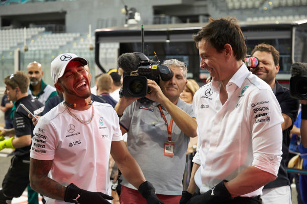Yas Marina Circuit, Abu Dhabi, United Arab Emirates.
Thursday 23 November 2017.
Lewis Hamilton, Mercedes AMG, with Toto Wolff, Executive Director (Business), Mercedes AMG.
World Copyright: Steve Etherington/LAT Images
ref: Digital Image SNE19607 Yas Marina Circuit, Abu Dhabi, United Arab Emirates.
Thursday 23 November 2017.
Lewis Hamilton, Mercedes AMG, with Toto Wolff, Executive Director (Business), Mercedes AMG.
World Copyright: Steve Etherington/LAT Images
ref: Digital Image SNE19607