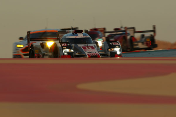 2015 FIA World Endurance Championship,
Bahrain International Circuit, Bahrain.
19th - 21st November 2015.
Lucas Di Grassi / Loic Duval / Oliver Jarvis Audi Sport Team Joest Audi R18 e-tron quattro.
World Copyright: Jakob Ebrey / LAT Photographic. 2015 FIA World Endurance Championship,
Bahrain International Circuit, Bahrain.
19th - 21st November 2015.
Lucas Di Grassi / Loic Duval / Oliver Jarvis Audi Sport Team Joest Audi R18 e-tron quattro.
World Copyright: Jakob Ebrey / LAT Photographic.