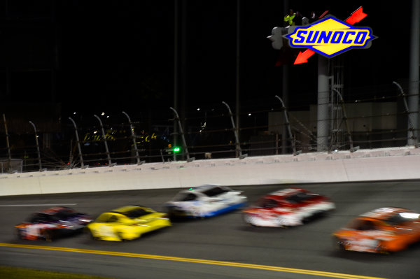 12-13 February, 2016, Daytona Beach, Florida, USA
Sunoco, Denny Hamlin, FedEx Express Toyota Camry (11), Matt Kenseth, Dollar General Toyota Camry (20)
?2016, John Harrelson / LAT Photo USA
