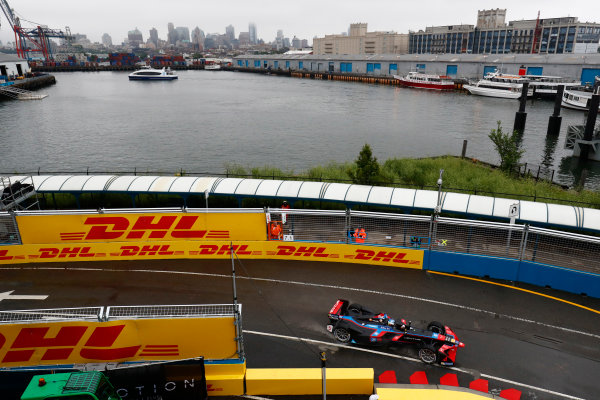 2016/2017 FIA Formula E Championship.
Round 9 - New York City ePrix, Brooklyn, New York, USA.
Friday 14 July 2017.
Maro Engel (GER), Venturi, Spark-Venturi, Venturi VM200-FE-02.
Photo: Sam Bloxham/LAT/Formula E
ref: Digital Image _W6I1695