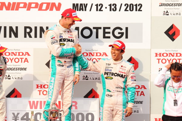 Twin Ring Motegi, Motegi, Japan
12th - 13th May 2012. Rd 2.
Winner Andre Lotterer ( #36 PETRONAS TEAM TOM'S ) & 3rd position Kazuki Nakajima ( #2 PETRONAS TEAM TOM'S ) podium
World Copyright: Yasushi Ishihara/LAT Photographic
ref: Digital Image 2012FN_R2_009