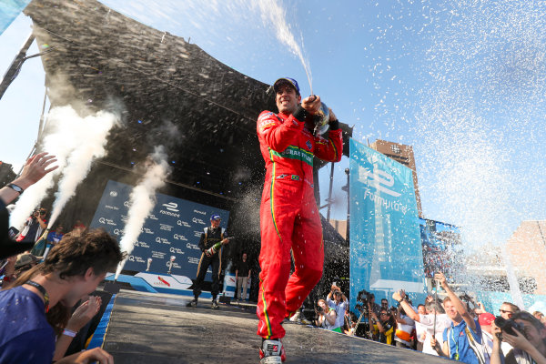 2016/2017 FIA Formula E Championship.
Round 11 - Montreal ePrix, Canada
Saturday 29 July 2017.
Lucas Di Grassi (BRA), ABT Schaeffler Audi Sport, Spark-Abt Sportsline, ABT Schaeffler FE02, celebrates on the podium.
Photo: Malcolm Griffiths/LAT/Formula E
ref: Digital Image MALK5444