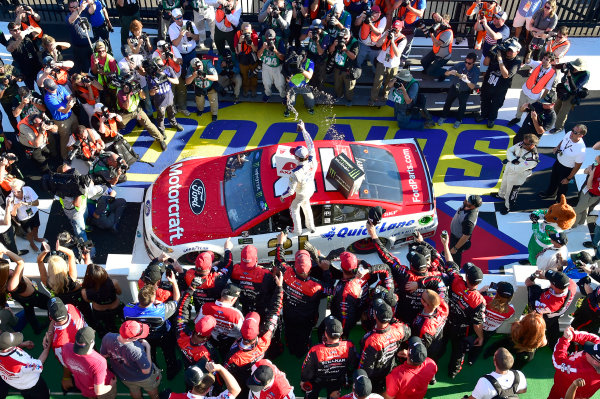 Monster Energy NASCAR Cup Series
AXALTA presents the Pocono 400
Pocono Raceway, Long Pond, PA USA
Sunday 11 June 2017
Ryan Blaney, Wood Brothers Racing, Motorcraft/Quick Lane Tire & Auto Center Ford Fusion
World Copyright: Rusty Jarrett
LAT Images