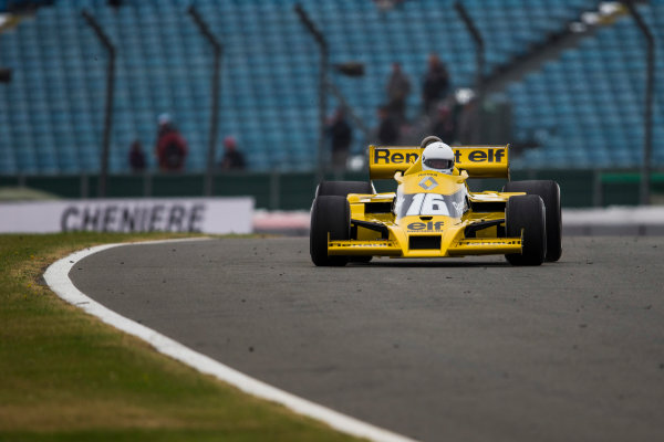 Silverstone, Northamptonshire, UK.
Saturday 15 July 2017.
A Rene Arnoux raced Renault RS01 is driven in a parade celebrating 40 years since the Renault team first entered a Formula 1 Grand Prix.
World Copyright: Dom Romney/LAT Images
ref: Digital Image GT2R3257 Silverstone, Northamptonshire, UK.
Saturday 15 July 2017.
A Rene Arnoux raced Renault RS01 is driven in a parade celebrating 40 years since the Renault team first entered a Formula 1 Grand Prix.
World Copyright: Dom Romney/LAT Images
ref: Digital Image GT2R3257
