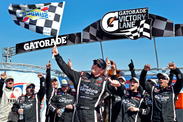 April 5-6, 2013 Martinsville, Virginia USA
Johnny Sauter in Victory Lane
© 2013, Brian Czobat
LAT Photo USA
.