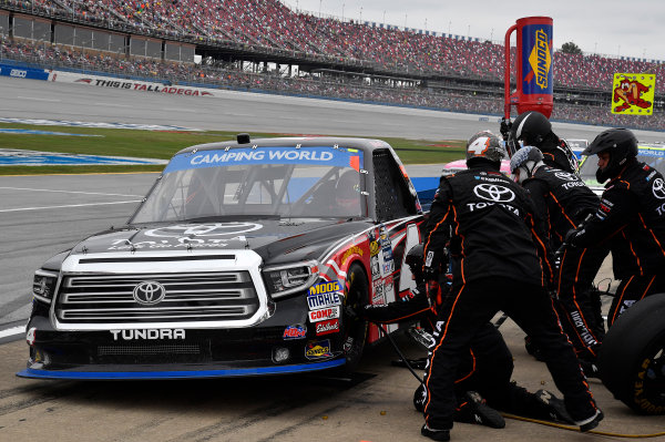 NASCAR Camping World Truck Series
Fred's 250
Talladega Superspeedway
Talladega, AL USA
Saturday 14 October 2017
Christopher Bell, Toyota Toyota Tundra
World Copyright: Rusty Jarrett
LAT Images NASCAR Camping World Truck Series
Fred's 250
Talladega Superspeedway
Talladega, AL USA
Saturday 14 October 2017
Christopher Bell, Toyota Toyota Tundra
World Copyright: Rusty Jarrett
LAT Images