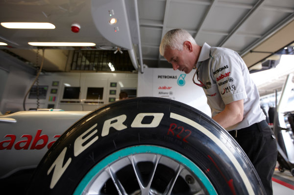 Interlagos, Sao Paulo, Brazil.
24th November 2011.
Geoff Willis, Technology Director, Mercedes GP. Portrait. 
World Copyright: Steve Etherington/LAT Photographic
ref: Digital Image SNE21273