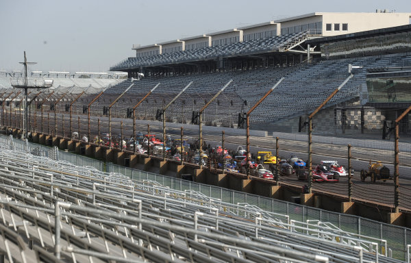 12 October, 2010, Indianapolis, Indiana, USA
33 Historic cars representing the 100 year history of the Indy 500 are gathered on the grid of the Indianapolis Motor Speedway
©2010, Dan R. Boyd, USA
LAT Photographic 12 October, 2010, Indianapolis, Indiana, USA
33 Historic cars representing the 100 year history of the Indy 500 are gathered on the grid of the Indianapolis Motor Speedway
©2010, Dan R. Boyd, USA
LAT Photographic