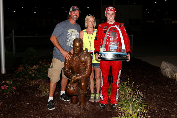 25 June, 2016, Madison, Illinois USA
Christopher Bell celebrates in victory lane
©2016, Russell LaBounty
LAT Photo USA

