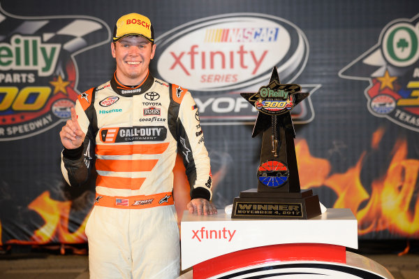 NASCAR XFINITY Series
O’Reilly Auto Parts 300
Texas Motor Speedway
Fort Worth, TX USA
Saturday 4 November 2017
Erik Jones, GameStop Call of Duty WWII Toyota Camry, celebrates in victory Lane.
World Copyright: John K Harrelson
LAT Images NASCAR XFINITY Series
O’Reilly Auto Parts 300
Texas Motor Speedway
Fort Worth, TX USA
Saturday 4 November 2017
Erik Jones, GameStop Call of Duty WWII Toyota Camry, celebrates in victory Lane.
World Copyright: John K Harrelson
LAT Images