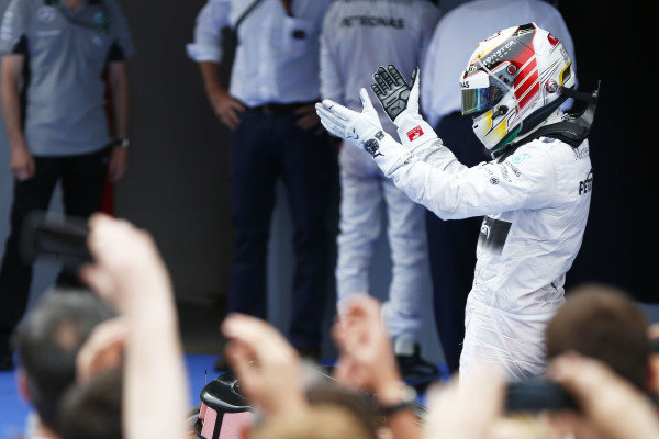 Circuit de Catalunya, Barcelona, Spain.
Sunday 11 May 2014.
Lewis Hamilton, Mercedes AMG, 1st Position, celebrates in Parc Ferme.
World Copyright: Andy Hone/LAT Photographic.
ref: Digital Image _ONZ1829