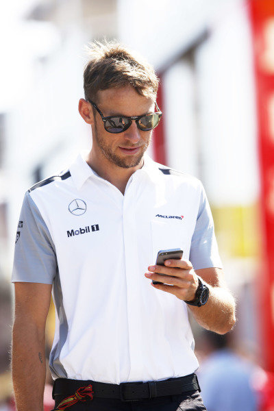 Circuit de Catalunya, Barcelona, Spain.
Friday 9 May 2014.
Jenson Button, McLaren.
World Copyright: Charles Coates/LAT Photographic.
ref: Digital Image _N7T8406 Circuit de Catalunya, Barcelona, Spain.
Friday 9 May 2014.
Jenson Button, McLaren.
World Copyright: Charles Coates/LAT Photographic.
ref: Digital Image _N7T8406