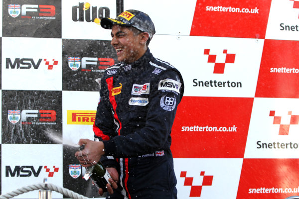 2016 BRDC British Formula 3 Championship,
Snetterton, Norfolk. 27th - 28th March 2016.
Enaam Ahmed (GBR) Douglas Motorsport BRDC F3.
World Copyright: Ebrey / LAT Photographic. 2016 BRDC British Formula 3 Championship,
Snetterton, Norfolk. 27th - 28th March 2016.
Enaam Ahmed (GBR) Douglas Motorsport BRDC F3.
World Copyright: Ebrey / LAT Photographic.