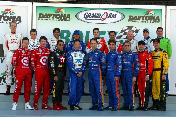 January 24-28, 2007, Daytona Beach, Florida, USA
Front Row R to L: Andy Pilgrim, Bobby Labonte, Wayne Taylor, Jeff Gordon, Max Angelelli, Scott Pruett, Juan Pablo Montoya, Scott Dixon & Dan Wheldon. Second row from right to left:Max Papis, Jimmie Johnson,Paul Tracy , Helio Castroneves, Sam Hornish Jr
, , Buddy Rice, Christian Fittipaldi, Emmanuel Collard & Jörg Bergmeister
©2007, Greg Aleck USA/LAT Photographic
January 24-28, 2007, Daytona Beach, Florida, USA
Front Row R to L: Andy Pilgrim, Bobby Labonte, Wayne Taylor, Jeff Gordon, Max Angelelli, Scott Pruett, Juan Pablo Montoya, Scott Dixon & Dan Wheldon. Second row from right to left:Max Papis, Jimmie Johnson,Paul Tracy , Helio Castroneves, Sam Hornish Jr
, , Buddy Rice, Christian Fittipaldi, Emmanuel Collard & Jörg Bergmeister
©2007, Greg Aleck USA/LAT Photographic