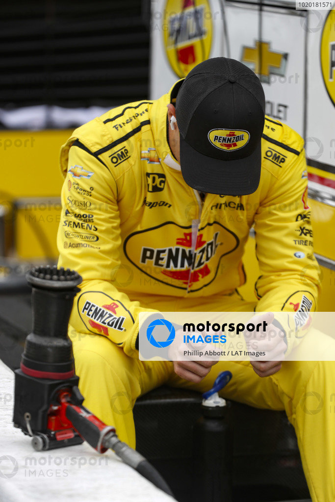3-scott-mclaughlin-team-penske-chevrolet-goes-through-a-mental-lap