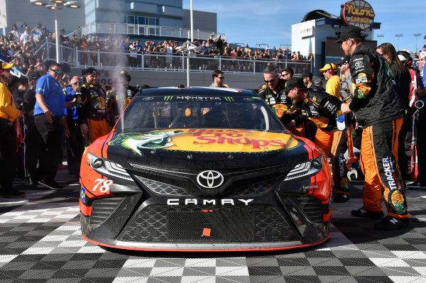 2017 Monster Energy NASCAR Cup Series - Kobalt 400
Las Vegas Motor Speedway - Las Vegas, NV USA
Sunday 12 March 2017
Martin Truex Jr, Bass Pro Shops/TRACKER BOATS Toyota Camry celebrates his win in Victory Lane
World Copyright: Nigel Kinrade/LAT Images
ref: Digital Image 17LAS1nk07460