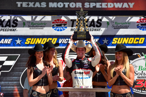 2017 NASCAR Xfinity Series
My Bariatric Solutions 300
Texas Motor Speedway, Fort Worth, TX USA
Saturday 8 April 2017
Erik Jones, Game Stop/ GAEMS Toyota Camry in Sunoco Victory Lane
World Copyright: Logan Whitton/LAT Images
ref: Digital Image 17TEX1LW2090