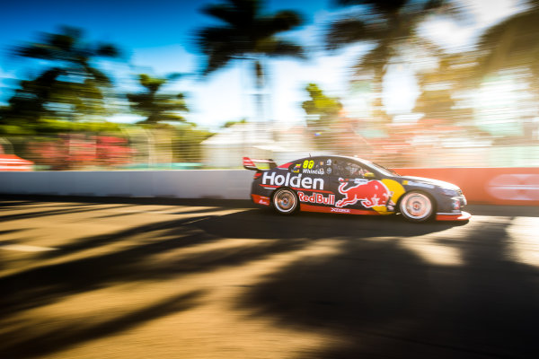 2017 Supercars Championship Round 7.
Townsville 400, Reid Park, Townsville, Queensland, Australia.
Friday 7th July to Sunday 9th July 2017.
Jamie Whincup drives the #88 Red Bull Holden Racing Team Holden Commodore VF.
World Copyright: Daniel Kalisz/ LAT Images
Ref: Digital Image 070717_VASCR7_DKIMG_2089.jpg 2017 Supercars Championship Round 7.
Townsville 400, Reid Park, Townsville, Queensland, Australia.
Friday 7th July to Sunday 9th July 2017.
Jamie Whincup drives the #88 Red Bull Holden Racing Team Holden Commodore VF.
World Copyright: Daniel Kalisz/ LAT Images
Ref: Digital Image 070717_VASCR7_DKIMG_2089.jpg