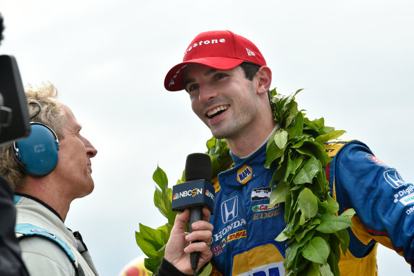 Verizon IndyCar Series
IndyCar Grand Prix at the Glen
Watkins Glen International, Watkins Glen, NY USA
Sunday 3 September 2017
Alexander Rossi, Curb Andretti Herta Autosport with Curb-Agajanian Honda celebrates the win with team in Victory Lane
World Copyright: Scott R LePage
LAT Images
ref: Digital Image lepage-170903-wg-7989