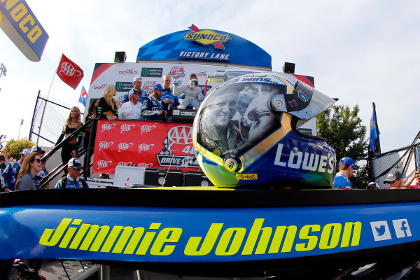 Monster Energy NASCAR Cup Series
AAA 400 Drive for Autism
Dover International Speedway, Dover, DE USA
Sunday 4 June 2017
Jimmie Johnson, Hendrick Motorsports, Lowe's Chevrolet SS celebrates in victory lane
World Copyright: Russell LaBounty
LAT Images Monster Energy NASCAR Cup Series
AAA 400 Drive for Autism
Dover International Speedway, Dover, DE USA
Sunday 4 June 2017
Jimmie Johnson, Hendrick Motorsports, Lowe's Chevrolet SS celebrates in victory lane
World Copyright: Russell LaBounty
LAT Images
