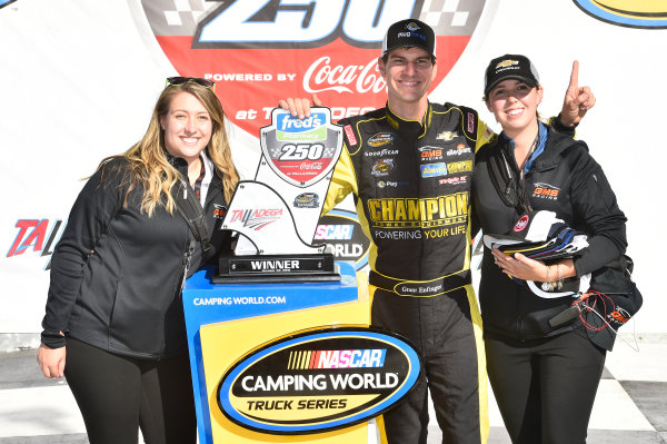 21-22 October, 2016, Talladega, Alabama USA
Grant Enfinger wins at Talladega
©2016, John Harrelson / LAT Photo USA 21-22 October, 2016, Talladega, Alabama USA
Grant Enfinger wins at Talladega
©2016, John Harrelson / LAT Photo USA