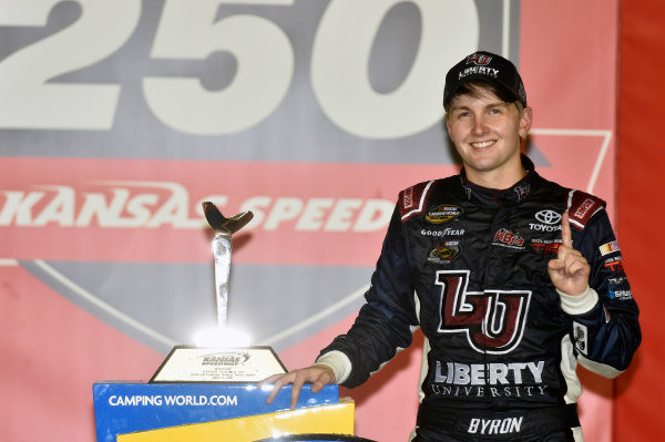 5-6 May, 2016, Kansas City, Kansas USA
William Byron celebrates his win in Victory Lane
? 2016, Nigel Kinrade
LAT Photo USA 5-6 May, 2016, Kansas City, Kansas USA
William Byron celebrates his win in Victory Lane
? 2016, Nigel Kinrade
LAT Photo USA