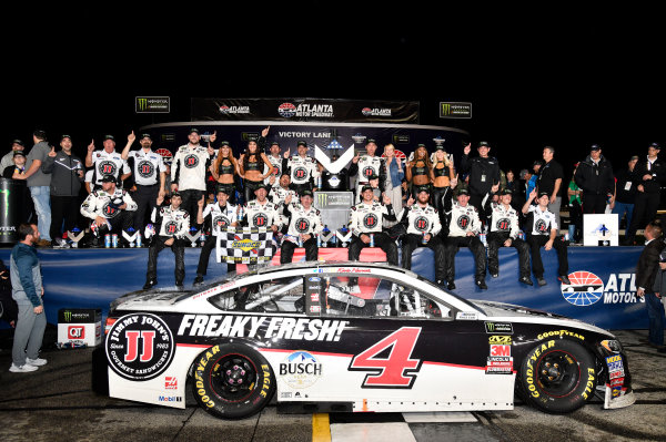 Monster Energy NASCAR Cup Series
Folds of Honor Quik Trip 500
Atlanta Motor Speedway, Hampton, GA USA
Sunday 25 February 2018
Kevin Harvick, Stewart-Haas Racing, Jimmy John's Ford Fusion wins
World Copyright: Rusty Jarrett
NKP / LAT Images Monster Energy NASCAR Cup Series
Folds of Honor Quik Trip 500
Atlanta Motor Speedway, Hampton, GA USA
Sunday 25 February 2018
Kevin Harvick, Stewart-Haas Racing, Jimmy John's Ford Fusion wins
World Copyright: Rusty Jarrett
NKP / LAT Images