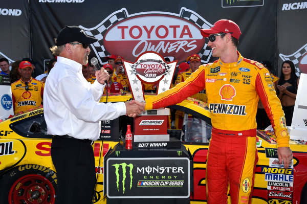 Monster Energy NASCAR Cup Series
Toyota Owners 400
Richmond International Raceway, Richmond, VA USA
Sunday 30 April 2017
Joey Logano, Team Penske, Shell Pennzoil Ford Fusion wins.
World Copyright: Rusty Jarrett
LAT Images
ref: Digital Image 17RIC1rj_4406