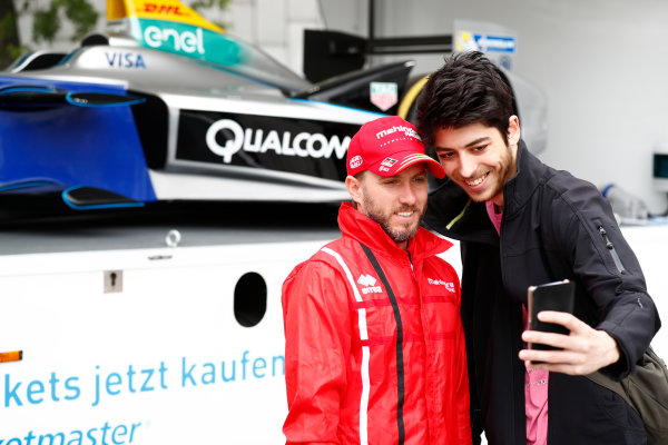 2016/2017 FIA Formula E Championship.
Round 7 - Berlin ePrix, Tempelhof Airport, Berlin, Germany.
Thursday 08 June 2017.
Nick Heidfeld (GER), Mahindra Racing, Spark-Mahindra, Mahindra M3ELECTRO, attends a publicity event in Berlin city.
Photo: Sam Bloxham/LAT/Formula E
ref: Digital Image _J6I7227 2016/2017 FIA Formula E Championship.
Round 7 - Berlin ePrix, Tempelhof Airport, Berlin, Germany.
Thursday 08 June 2017.
Nick Heidfeld (GER), Mahindra Racing, Spark-Mahindra, Mahindra M3ELECTRO, attends a publicity event in Berlin city.
Photo: Sam Bloxham/LAT/Formula E
ref: Digital Image _J6I7227