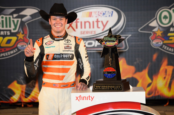 NASCAR XFINITY Series
O’Reilly Auto Parts 300
Texas Motor Speedway
Fort Worth, TX USA
Saturday 4 November 2017
Erik Jones, GameStop Call of Duty WWII Toyota Camry, celebrates in victory Lane.
World Copyright: John K Harrelson
LAT Images NASCAR XFINITY Series
O’Reilly Auto Parts 300
Texas Motor Speedway
Fort Worth, TX USA
Saturday 4 November 2017
Erik Jones, GameStop Call of Duty WWII Toyota Camry, celebrates in victory Lane.
World Copyright: John K Harrelson
LAT Images