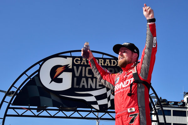 2017 NASCAR Xfinity Series
DC Solar 200
Phoenix International Raceway, Avondale, AZ USA
Saturday 18 March 2017
Justin Allgaier in victory lane
World Copyright: Rusty Jarrett/LAT Images
ref: Digital Image 17PHX1rj_2400