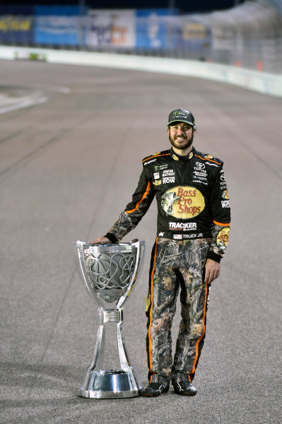 Monster Energy NASCAR Cup Series
Ford EcoBoost 400
Homestead-Miami Speedway, Homestead, FL USA
Monday 20 November 2017
Martin Truex Jr, Furniture Row Racing, Bass Pro Shops / Tracker Boats Toyota Camry celebrates winning the 2017 Monster Energy Cup Series Championship
World Copyright: Nigel Kinrade
LAT Images Monster Energy NASCAR Cup Series
Ford EcoBoost 400
Homestead-Miami Speedway, Homestead, FL USA
Monday 20 November 2017
Martin Truex Jr, Furniture Row Racing, Bass Pro Shops / Tracker Boats Toyota Camry celebrates winning the 2017 Monster Energy Cup Series Championship
World Copyright: Nigel Kinrade
LAT Images
