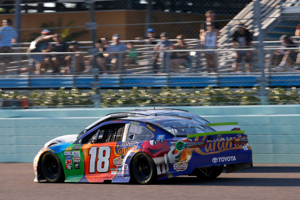 Monster Energy NASCAR Cup Series
Ford EcoBoost 400
Homestead-Miami Speedway, Homestead, FL USA
Sunday 19 November 2017
Kyle Busch, Joe Gibbs Racing, M&M's Caramel Toyota Camry Brad Keselowski, Team Penske, Miller Lite Ford Fusion
World Copyright: Matthew T. Thacker
LAT Images Monster Energy NASCAR Cup Series
Ford EcoBoost 400
Homestead-Miami Speedway, Homestead, FL USA
Sunday 19 November 2017
Kyle Busch, Joe Gibbs Racing, M&M's Caramel Toyota Camry Brad Keselowski, Team Penske, Miller Lite Ford Fusion
World Copyright: Matthew T. Thacker
LAT Images