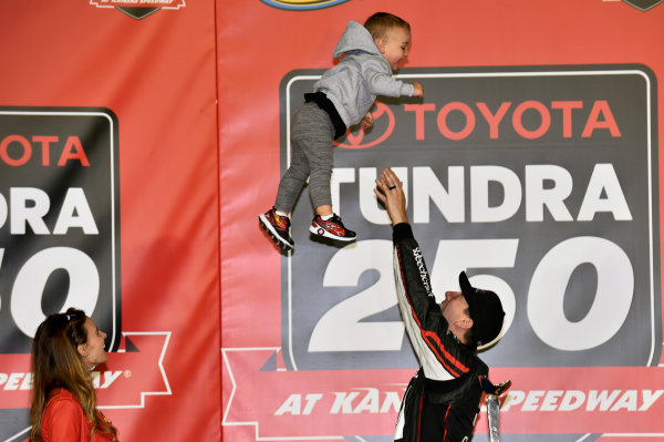 NASCAR Camping World Truck Series
Toyota Tundra 250
Kansas Speedway, Kansas City, KS USA
Friday 12 May 2017
Kyle Busch, Cessna Toyota Tundra celebrates his win in Victory Lane
World Copyright: Nigel Kinrade
LAT Images
ref: Digital Image 17KAN1nk07217 NASCAR Camping World Truck Series
Toyota Tundra 250
Kansas Speedway, Kansas City, KS USA
Friday 12 May 2017
Kyle Busch, Cessna Toyota Tundra celebrates his win in Victory Lane
World Copyright: Nigel Kinrade
LAT Images
ref: Digital Image 17KAN1nk07217