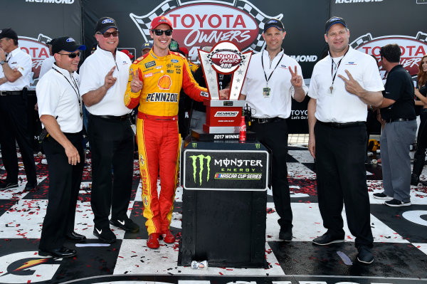 Monster Energy NASCAR Cup Series
Toyota Owners 400
Richmond International Raceway, Richmond, VA USA
Sunday 30 April 2017
Joey Logano, Team Penske, Shell Pennzoil Ford Fusion wins.
World Copyright: Rusty Jarrett
LAT Images
ref: Digital Image 17RIC1rj_4458