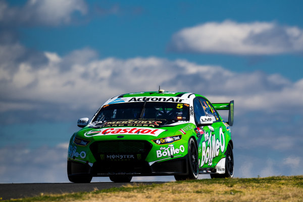 2017 Supercars Championship Round 9.
Sydney SuperSprint, Sydney Motorsport Park, Eastern Creek, Australia.
Friday 18th August to Sunday 20th August 2017.
Mark Winterbottom, Prodrive Racing Australia Ford.
World Copyright: Daniel Kalisz/LAT Images
Ref: Digital Image 190817_VASCR9_DKIMG_3361.jpg 2017 Supercars Championship Round 9.
Sydney SuperSprint, Sydney Motorsport Park, Eastern Creek, Australia.
Friday 18th August to Sunday 20th August 2017.
Mark Winterbottom, Prodrive Racing Australia Ford.
World Copyright: Daniel Kalisz/LAT Images
Ref: Digital Image 190817_VASCR9_DKIMG_3361.jpg