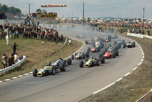 Watkins Glen, New York, USA. 30/9-1/10 1967. .At the start Graham Hill (Lotus 49 Ford) leads from Dan Gurney (Eagle T1G Weslake), Jim Clark (Lotus 49 Ford), Chris Amon (Ferrari 312), Jack Brabham and Denny Hulme (Brabham BT24-Repco), Bruce McLaren (McLaren M5A BRM), Jackie Stewart, Jochen Rindt, Moises Solana, Jo Siffert, John Surtees, Mike Spence, Chris Irwin, Jo Bonnier, Jacky Ickx, Guy Ligier and Jean-Pierre Beltoise.
Ref: 67USA33. World Copyright: LAT Photographic Watkins Glen, New York, USA. 30/9-1/10 1967. .At the start Graham Hill (Lotus 49 Ford) leads from Dan Gurney (Eagle T1G Weslake), Jim Clark (Lotus 49 Ford), Chris Amon (Ferrari 312), Jack Brabham and Denny Hulme (Brabham BT24-Repco), Bruce McLaren (McLaren M5A BRM), Jackie Stewart, Jochen Rindt, Moises Solana, Jo Siffert, John Surtees, Mike Spence, Chris Irwin, Jo Bonnier, Jacky Ickx, Guy Ligier and Jean-Pierre Beltoise.
Ref: 67USA33. World Copyright: LAT Photographic