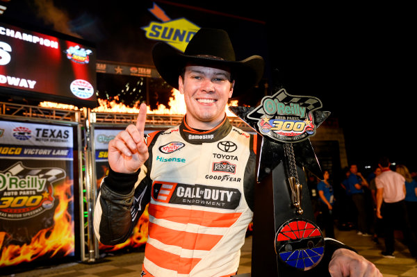 NASCAR XFINITY Series
O’Reilly Auto Parts 300
Texas Motor Speedway
Fort Worth, TX USA
Saturday 4 November 2017
Erik Jones, GameStop Call of Duty WWII Toyota Camry, celebrates in victory Lane.
World Copyright: John K Harrelson
LAT Images