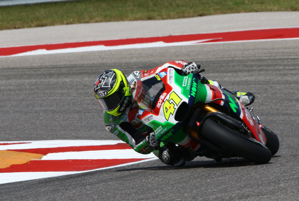2017 MotoGP Championship - Round 3
Circuit of the Americas, Austin, Texas, USA
Friday 21 April 2017
Aleix Espargaro, Aprilia Racing Team Gresini
World Copyright: Gold and Goose Photography/LAT Images
ref: Digital Image MotoGP-500-1694 2017 MotoGP Championship - Round 3
Circuit of the Americas, Austin, Texas, USA
Friday 21 April 2017
Aleix Espargaro, Aprilia Racing Team Gresini
World Copyright: Gold and Goose Photography/LAT Images
ref: Digital Image MotoGP-500-1694